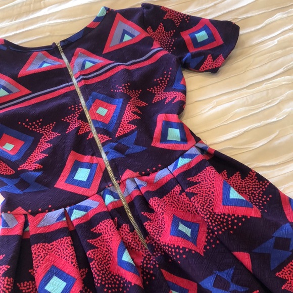 Aztec print pleated waist dress - Picture 2 of 5